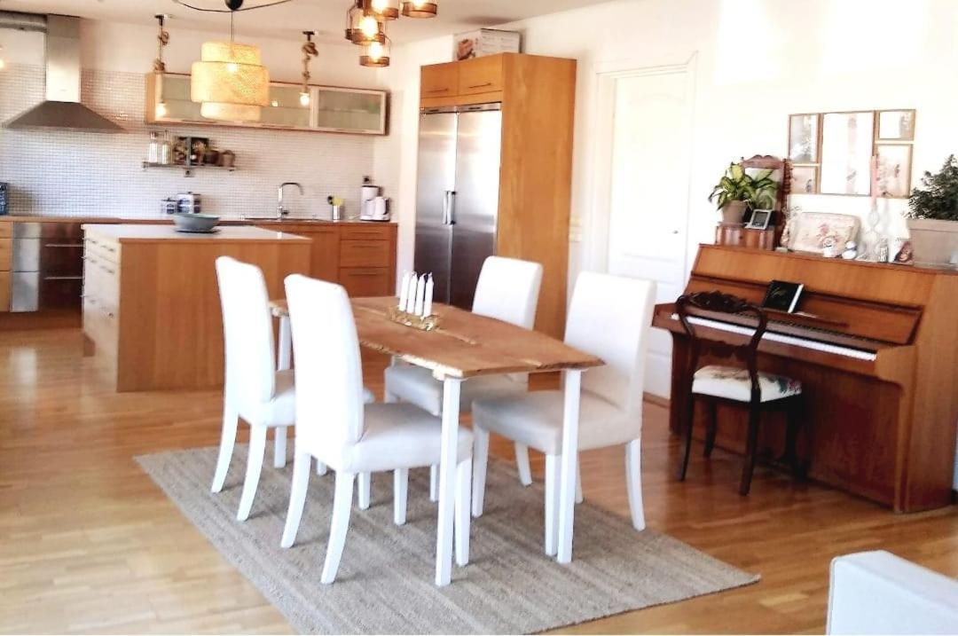 Cosyplace; Close To Beach, Nature, Train, Grocery Kopingebro Luaran gambar